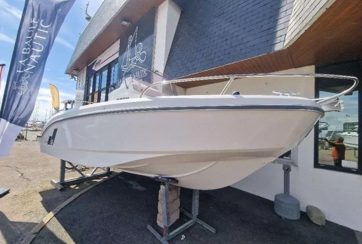 BENETEAU FLYER 6 SPACEDECK
