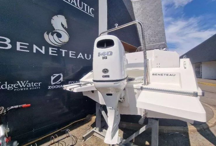 BENETEAU FLYER 6 SPACEDECK - 2