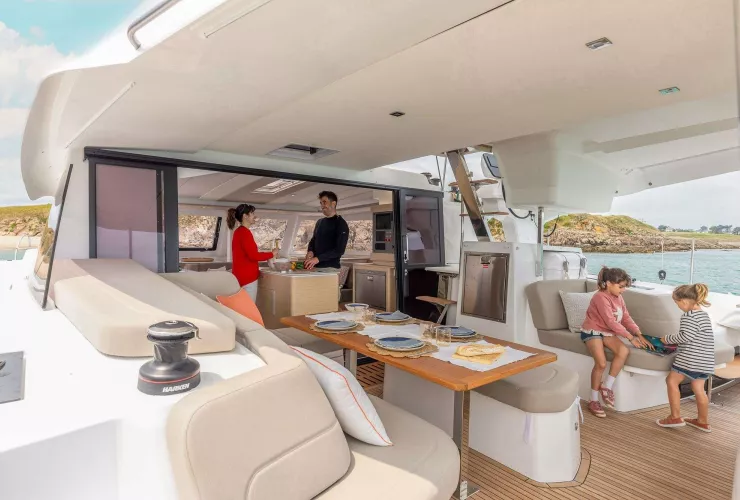 FOUNTAINE PAJOT FP 41 - 2