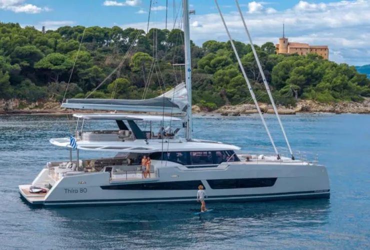 FOUNTAINE PAJOT THIRA 80