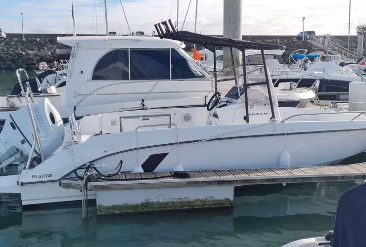 BENETEAU FLYER 7 SPACEDECK - 2