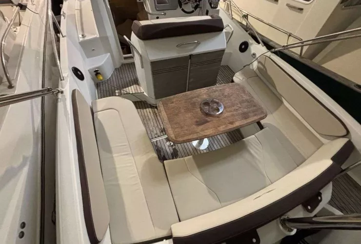 BENETEAU FLYER 850 SUNDECK - 2