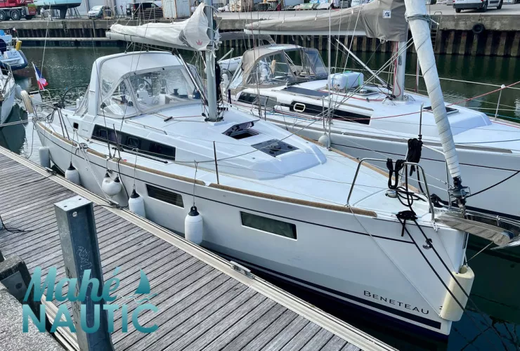 BENETEAU OCEANIS 35.1 - 3