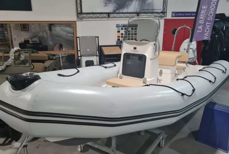 BOMBARD SUNRIDER 650 - 1