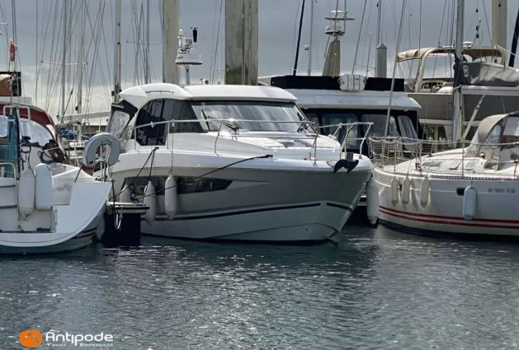 JEANNEAU NC 33 - 1