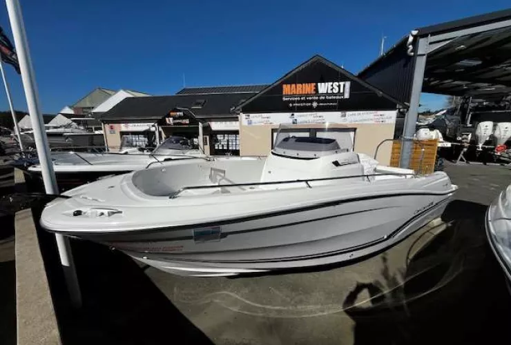 JEANNEAU CAP CAMARAT 7.5 CC - 1