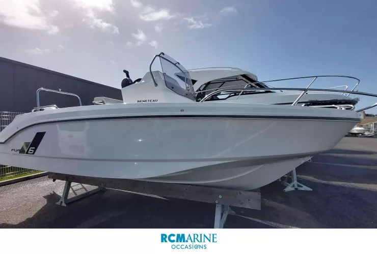 BENETEAU FLYER 6 SPACEDECK - 1