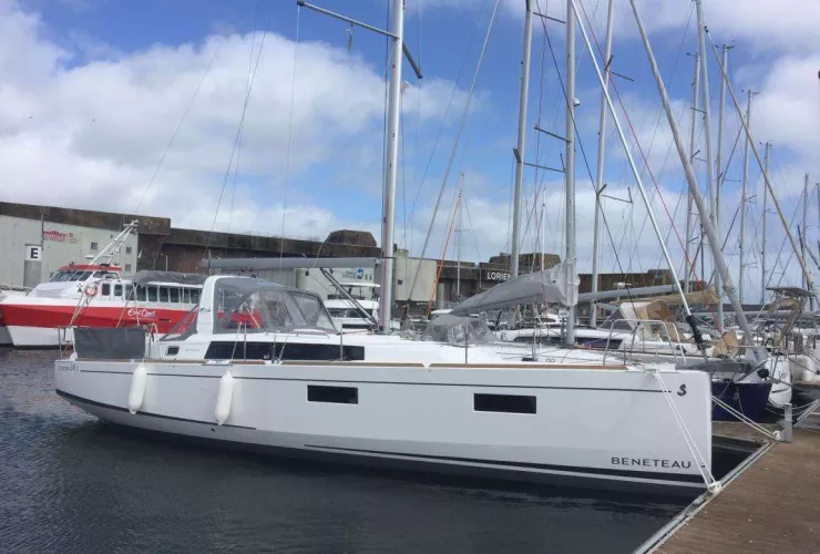 BENETEAU OCEANIS 38.1 - 1