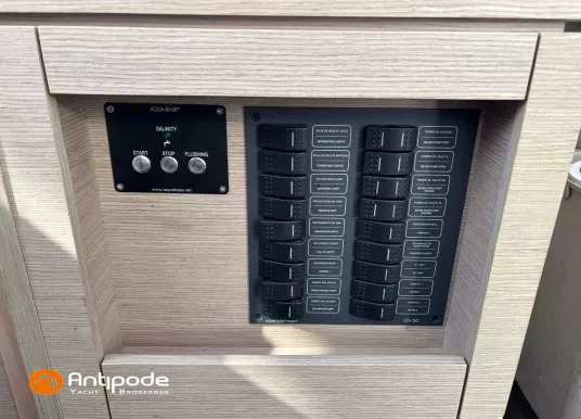 FOUNTAINE PAJOT - LUCIA 40 - 8