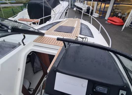 QUICKSILVER - ACTIV 805 CRUISER - 2