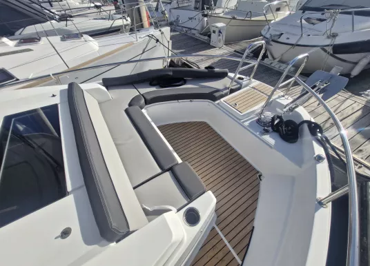 JEANNEAU - MERRY FISHER 895 SPORT - 11