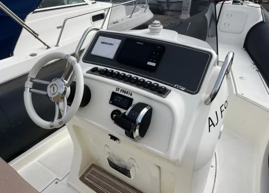 NUOVA JOLLY - BLACK FIN 8 - 7