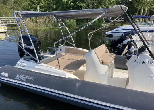 NUOVA JOLLY - BLACK FIN 8 - 9