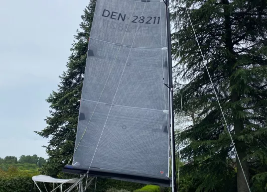 QUORNING BOATS - DRAGONFLY 28 PERFORMANCE - 8