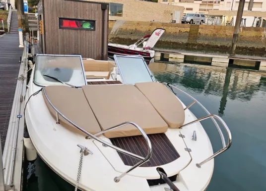 JEANNEAU - CAP CAMARAT 7.5 DC - 17