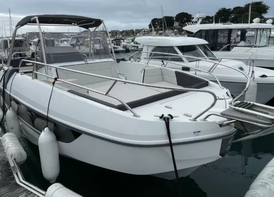 BENETEAU - FLYER 8.8 SPACEDECK - 2