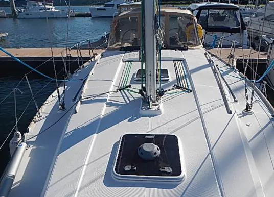 DUFOUR YACHTS - DUFOUR 380 - 4