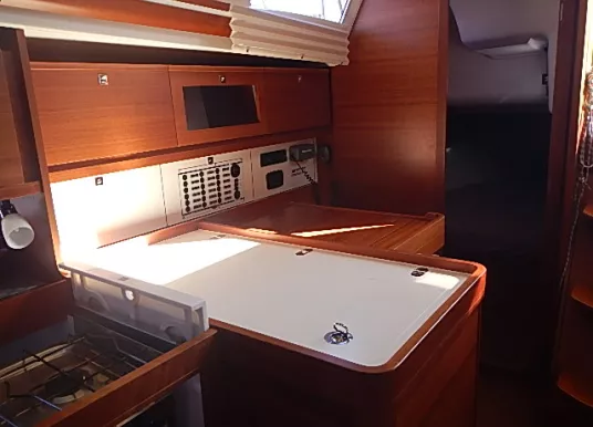 DUFOUR YACHTS - DUFOUR 380 - 7