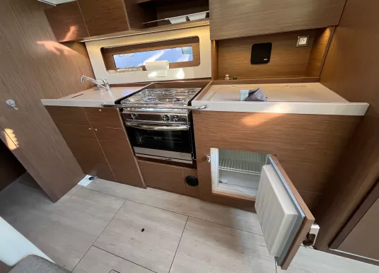 BENETEAU - OCEANIS 37.1 - 9