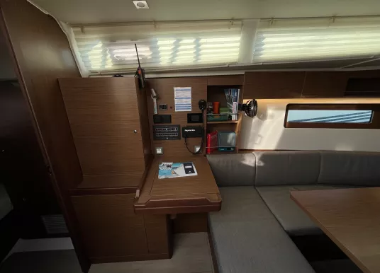 BENETEAU - OCEANIS 37.1 - 10