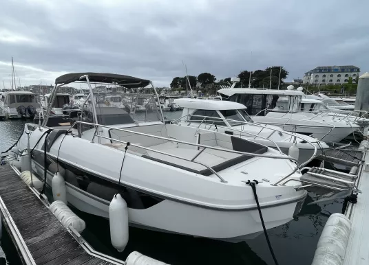 BENETEAU - FLYER 8.8 SPACEDECK - 21