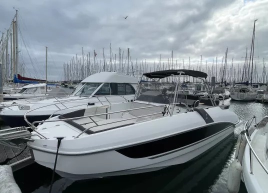 BENETEAU - FLYER 8.8 SPACEDECK - 22