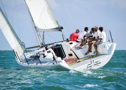 ITALIA YACHTS - ITALIA YACHT 9.98 - 16