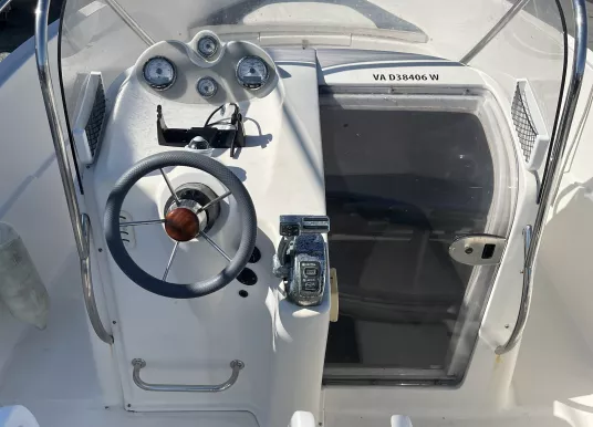 QUICKSILVER - 635 COMMANDER - 7