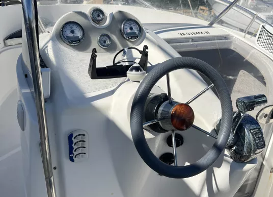 QUICKSILVER - 635 COMMANDER - 8