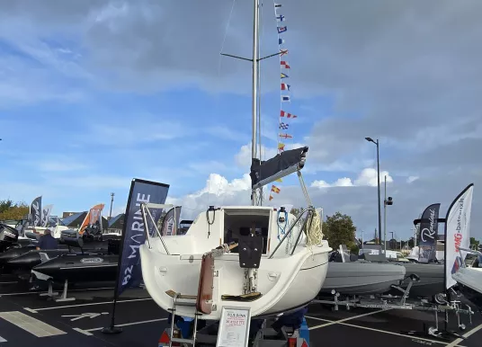 B2 MARINE - BLUE DJINN - 7