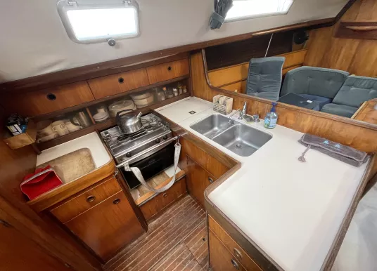 BENETEAU - FIRST 375 - 9