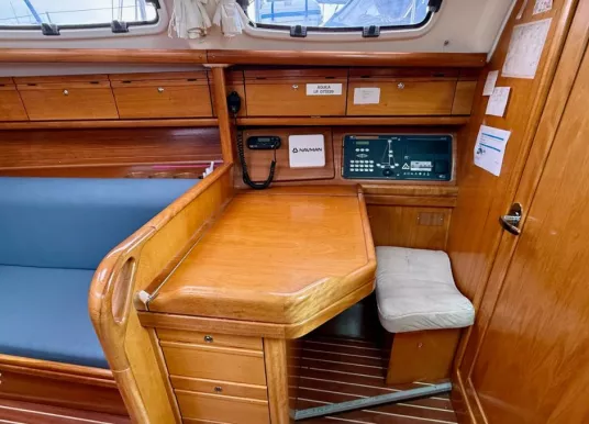 BAVARIA YACHTS - BAVARIA 31 CRUISER - 12