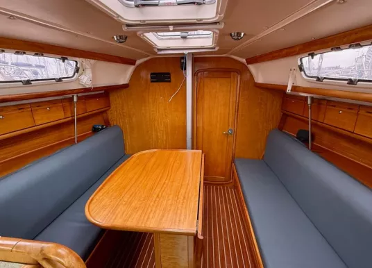 BAVARIA YACHTS - BAVARIA 31 CRUISER - 13