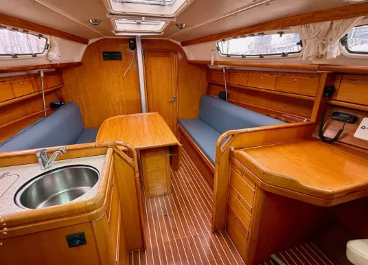 BAVARIA YACHTS - BAVARIA 31 CRUISER - 8