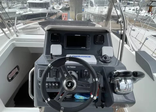 BENETEAU - FLYER 8.8 SPACEDECK - 8