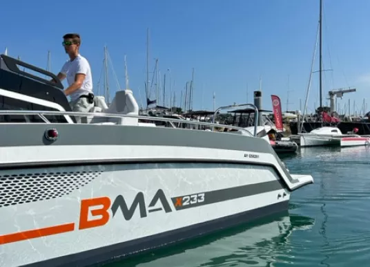 BMA BOATS - X233 - 17