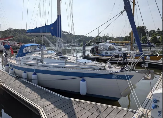 Sweden 340 - 3