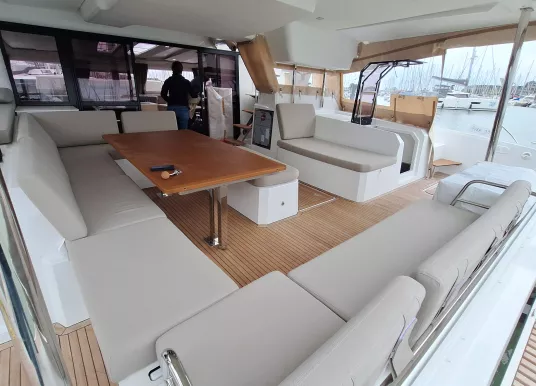 FOUNTAINE PAJOT - AURA 51 - 4