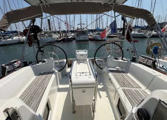JEANNEAU - SUN ODYSSEY 389 - 6