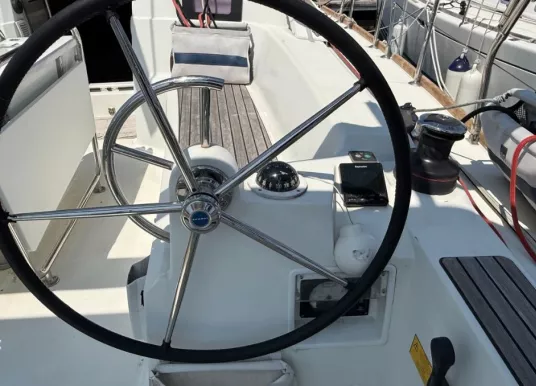 JEANNEAU - SUN ODYSSEY 389 - 8