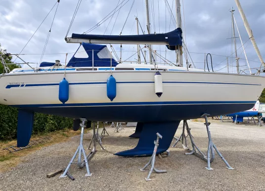 BAVARIA YACHTS - BAVARIA 38
