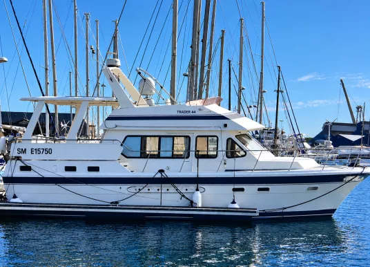 TRADER - TRADER 44