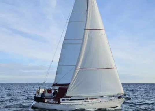 BENETEAU - FIRST 325