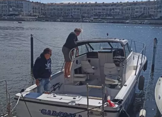 BAYLINER - Trophy 2352W - 2