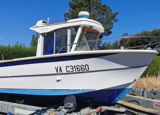 BENETEAU - ANTARES 700 FISHING