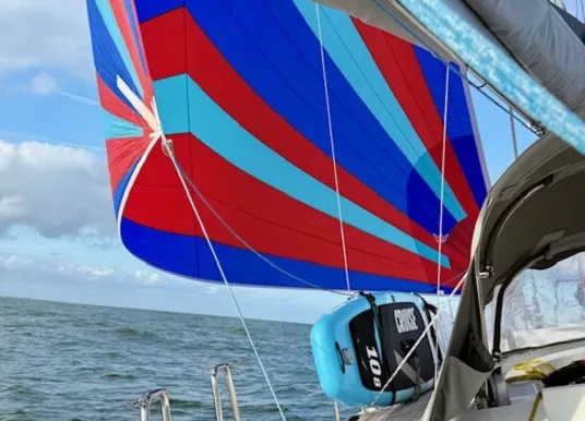 ITALIA YACHTS - 12.98 - 11