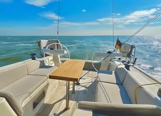 ITALIA YACHTS - 12.98 - 2