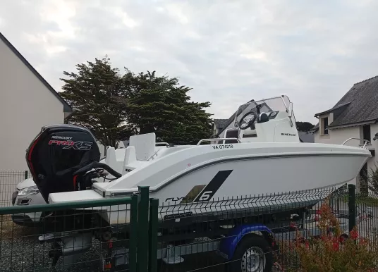 BENETEAU - FLYER 6 SPACEDECK