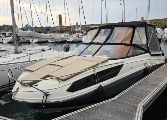 BAYLINER - VR6 CUDDY OUTBOARD - 4