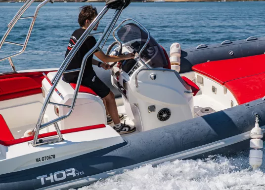 PRUA AL VENTO - THOR 700 SPORT - 4